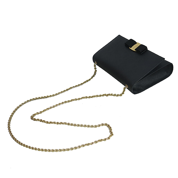 Ferragamo(��󰡸�) 22 B558 ���� ���ǾƳ� ���� ��� ���� ü�� ũ�ν��� [���빮��] �̹���5 - ���̺��� �߰���ǰ