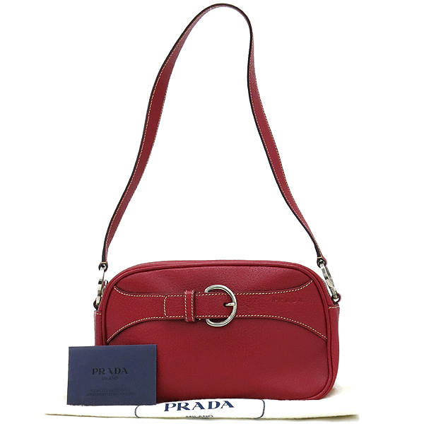 �����  �����