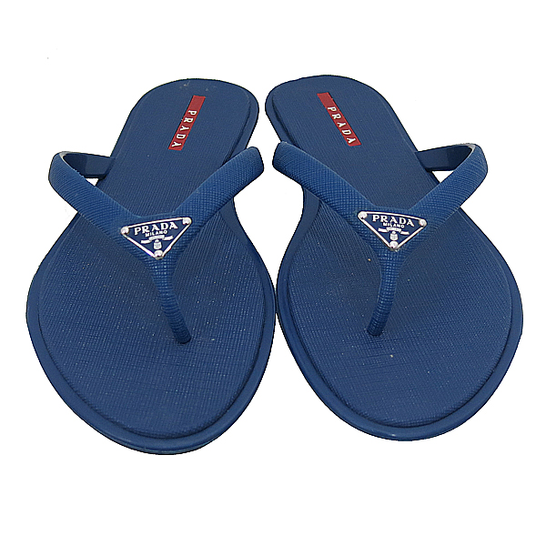 �����  ����