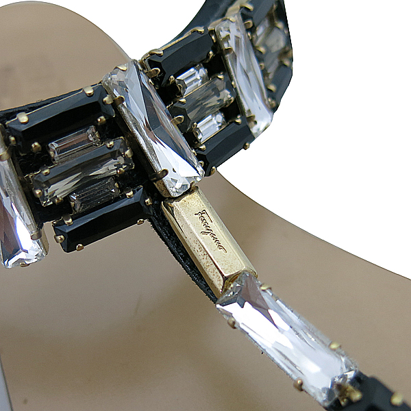 Ferragamo(��󰡸�) ũ����Ż ��� ���� ȥ�� ���� �ɸ� ���� [�λ꼾�Һ���] �̹���4 - ���̺��� �߰���ǰ