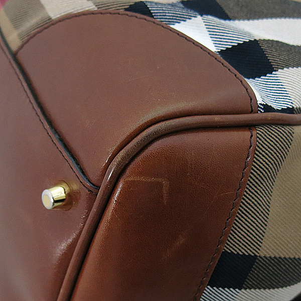 Burberry(������) 3831799 �Ͽ콺 üũ �к긯 ���� ���� Ʈ���� ĵ�͹��� ����� [�λ꼾�Һ���] �̹���5 - ���̺��� �߰���ǰ