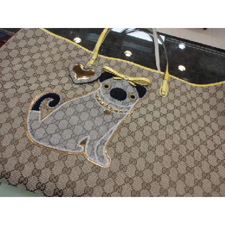 Gucci(����) 212373 ������ ���� GG�ΰ� �ڰ��� ���ο� ���̴�Ʈ Ʈ���� �� ����� w �̹���5 - ���̺��� �߰���ǰ