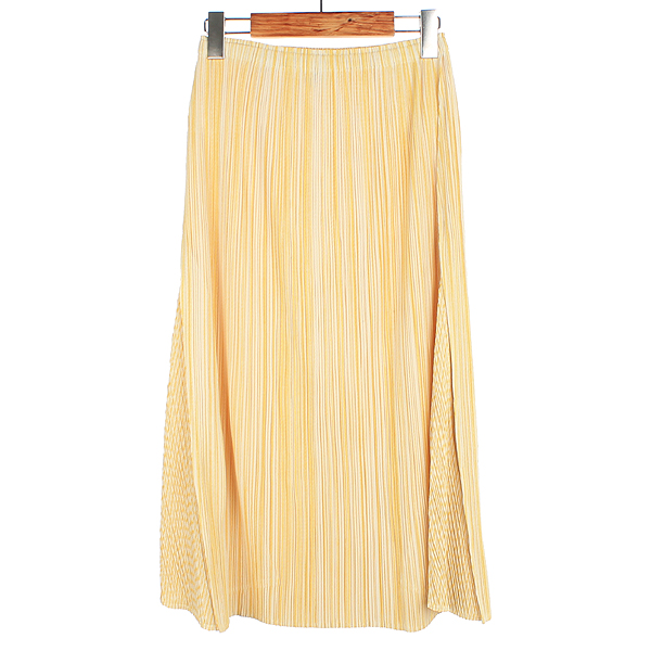 PLEATS PLEASE(�ø����ø���) by ISSEY MIYAKE(�̼��̹̾���) �� ��ĿƮ �̹���4 - ���̺��� �߰���ǰ