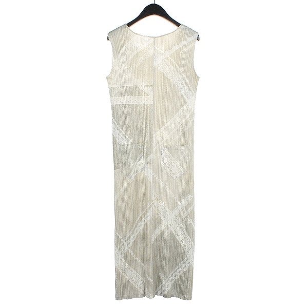 PLEATS PLEASE(�ø����ø���) by ISSEY MIYAKE(�̼��̹̾���) ���� �� ���ǽ� �̹���3 - ���̺��� �߰���ǰ