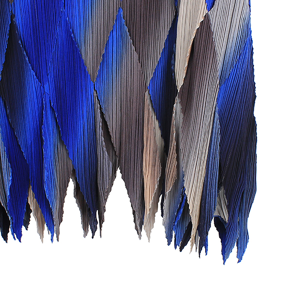 ISSEY MIYAKE(�̼��̹̾���) ��Ƽ ���÷ΰ� �� ��ĿƮ �̹���3 - ���̺��� �߰���ǰ