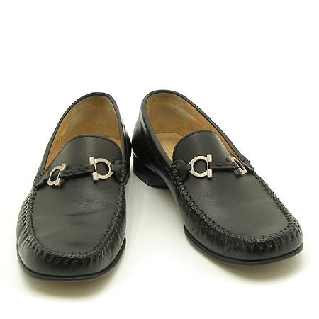 Ferragamo(󰡸)  ÷  ġ   