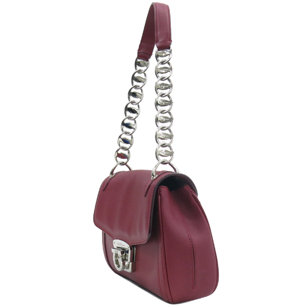 Ferragamo(��󰡸�) 21 8462 ���� ���ǾƳ� ü�� ����� �̹���3 - ���̺��� �߰���ǰ