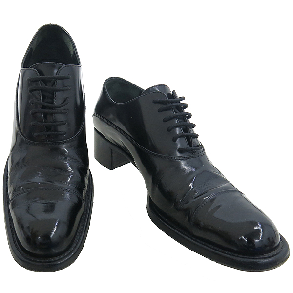 �����  ����