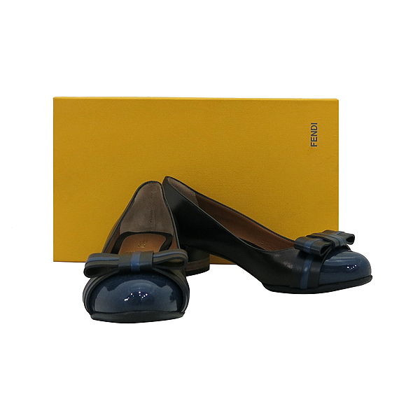 ���  ����