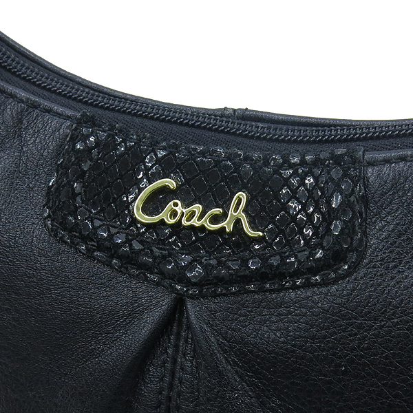 Coach(��ġ) ����ΰ� ���� ���� ũ�ν��� �̹���3 - ���̺��� �߰���ǰ