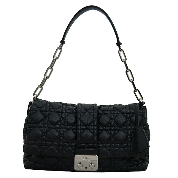 ���  �����