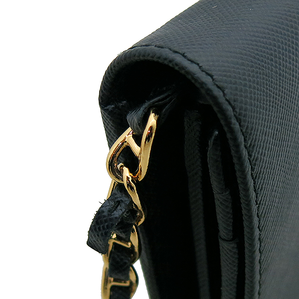 Prada(�����) 1MT290 ���� �ΰ� ��� ���� ���ǾƳ� ������ Ŭ��ġ ü�� ũ�ν��� [�λ꼾�Һ���] �̹���5 - ���̺��� �߰���ǰ