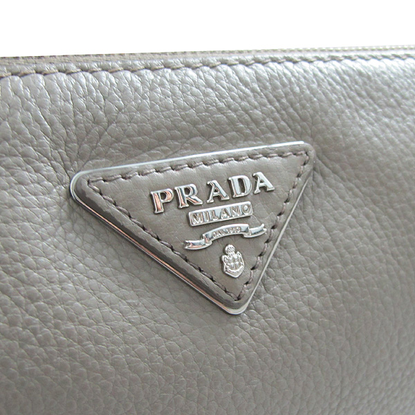 Prada(�����) 1BH997 IT.DAINO(���ڷδ��̳�) �ﰢ �ΰ� Ŭ��ġ �� ũ�ν��� [��õ��] �̹���3 - ���̺��� �߰���ǰ