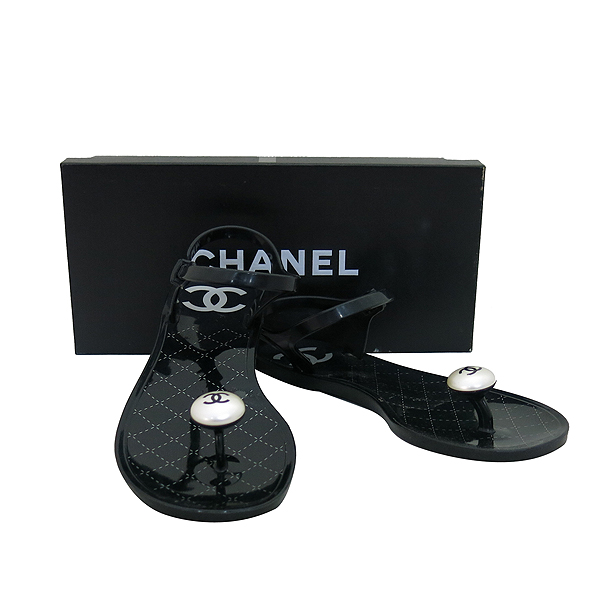 ����  ����