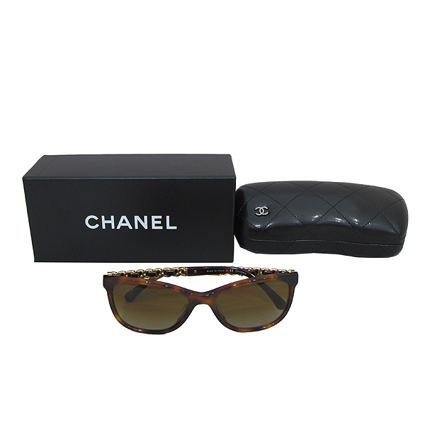 ����  ���۶�