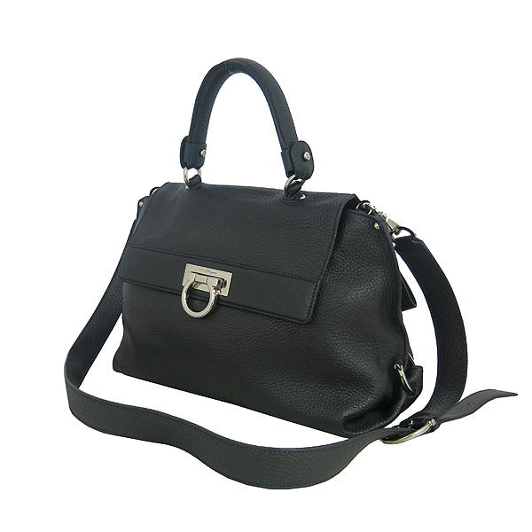 Ferragamo(��󰡸�) 21 A896 ���Ǿ� ���� ���� ���� ��ġ�� �� ��� ��Ʈ�� + �����Ʈ�� 2WAY [���빮��] �̹���3 - ���̺��� �߰���ǰ