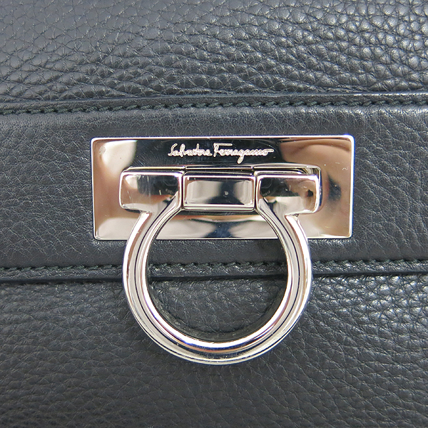 Ferragamo(��󰡸�) 21 A896 ���Ǿ� ���� ���� ���� ��ġ�� �� ��� ��Ʈ�� + �����Ʈ�� 2WAY [���빮��] �̹���4 - ���̺��� �߰���ǰ