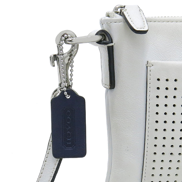 Coach(��ġ) �������̼� ȭ��Ʈ CALF���� ����� ũ�ν��� �̹���4 - ���̺��� �߰���ǰ