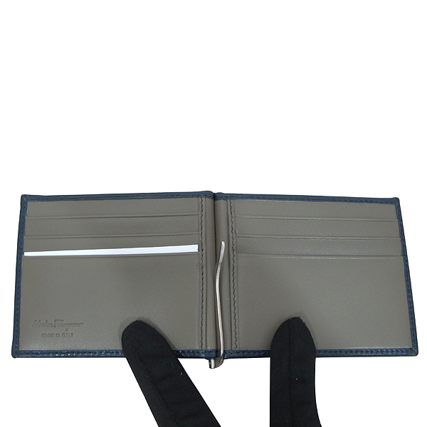 Ferragamo(��󰡸�) 66 9971 ���̺� ������ ī����Ų �����̹� �Ӵ�Ŭ�� ������ [��õ ������] �̹���3 - ���̺��� �߰���ǰ