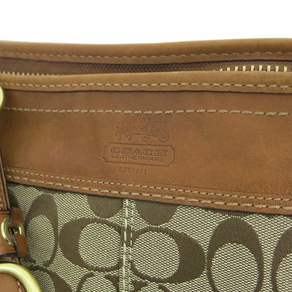 Coach(��ġ) 11438 �ñ״�ó �ΰ� �ڰ��� ī�� ���� Ʈ���� �ٰ� ����� [���빮��] �̹���3 - ���̺��� �߰���ǰ