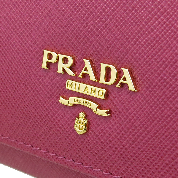 Prada(�����) 1M1290 ��� ��Ż �ΰ� ��ũ SAFFIANO(���ǾƳ�) ������ + ü�� ��Ʈ�� �̹���3 - ���̺��� �߰���ǰ