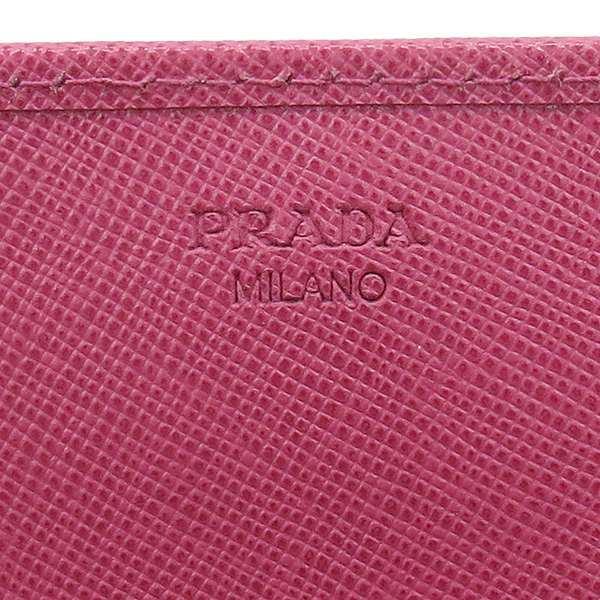 Prada(�����) 1M1290 ��� ��Ż �ΰ� ��ũ SAFFIANO(���ǾƳ�) ������ + ü�� ��Ʈ�� �̹���5 - ���̺��� �߰���ǰ