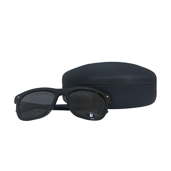 ����  ���۶�