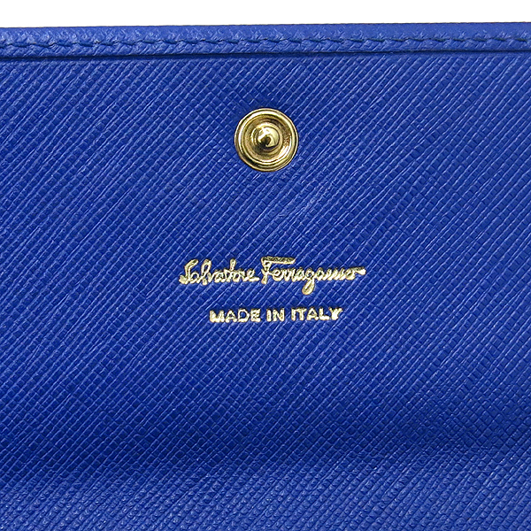 Ferragamo(��󰡸�) 22 7121 ���� ���ǾƳ� ���� ��ġ�� �ΰ� ������ �̹���3 - ���̺��� �߰���ǰ