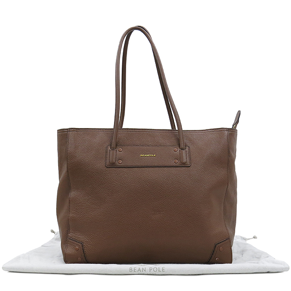 ����  �����