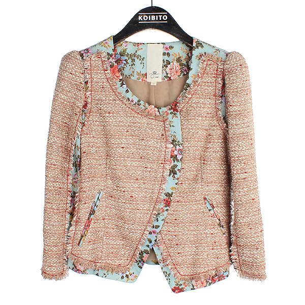 �����  ����