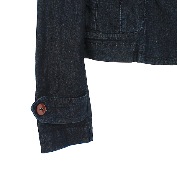 Armani(�Ƹ�����) ���� ������ ���� �̹���3 - ���̺��� �߰���ǰ