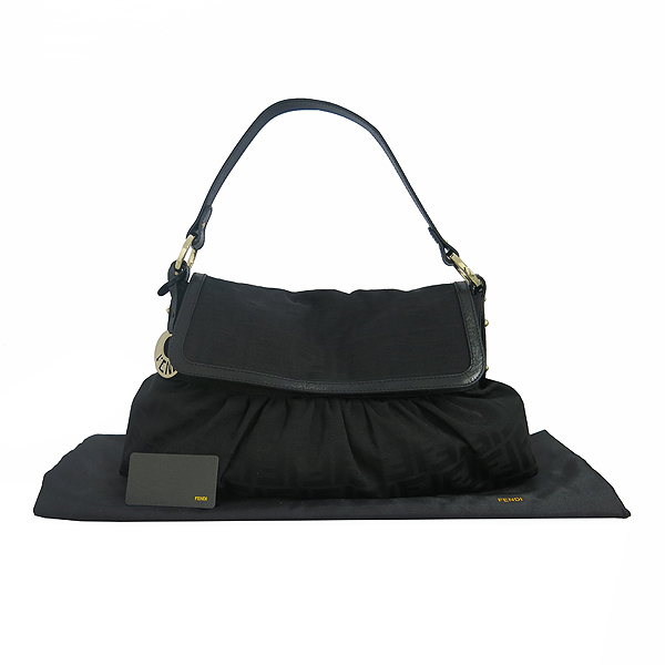 ���  �����