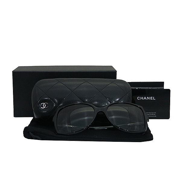 ����  ���۶�