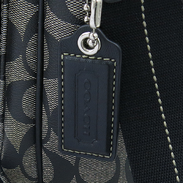 Coach(��ġ) 70590 �ñ״�ó �̴ϼ� ������ �� ���� ��� ũ�ν��� [��������] �̹���3 - ���̺��� �߰���ǰ