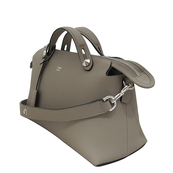 Fendi(���) 8BL124 �׷��� ���� ���̴����� ���� ������ 2WAY [��õ ������] �̹���3 - ���̺��� �߰���ǰ