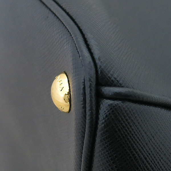 Prada(�����) BN1786 SAFFIANO LUX NERO ���ǾƳ� ���� ���� �ﰢ ����ΰ� ��Ʈ�� [�λ꼾�Һ���] �̹���5 - ���̺��� �߰���ǰ