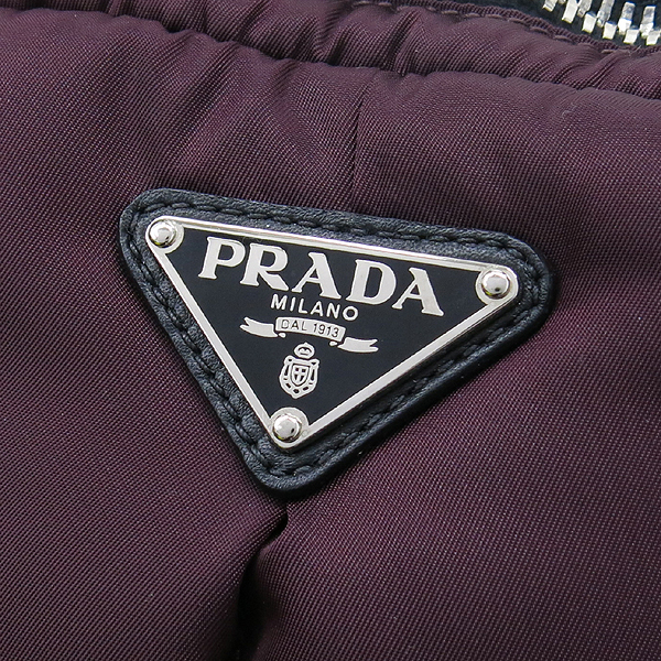 Prada(�����) BL0881 �ﰢ �ΰ� ��� TESSUTO BOMBER ���� �к긯 �е� ��Ʈ�� + ��� ��Ʈ�� 2WAY �̹���3 - ���̺��� �߰���ǰ
