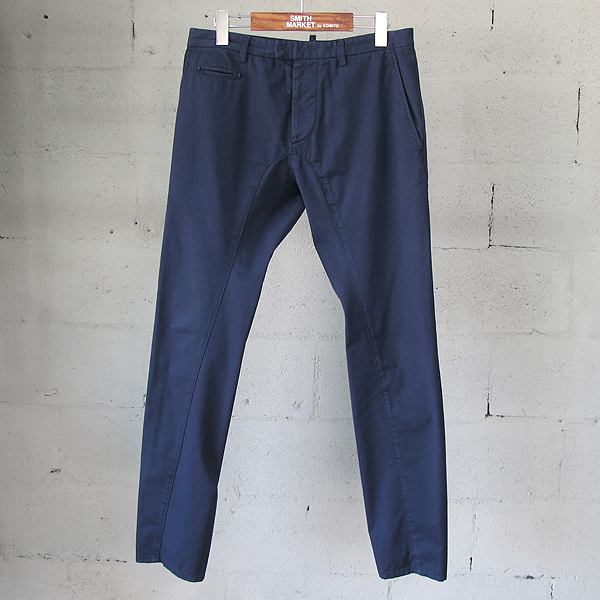 �������2  ����