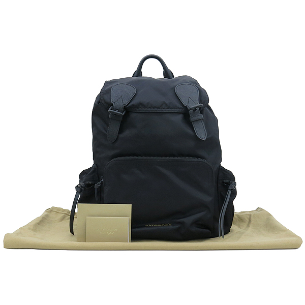 ������  ����