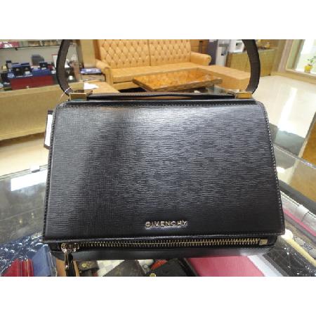 ����� �ǵ��� �ڽ� �̵�� 