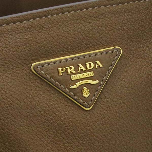 Prada(�����) BN2829 ����ΰ� VIT.DAINO ���� CANNELLA�÷� ��Ʈ�� + �����Ʈ�� �̹���4 - ���̺��� �߰���ǰ