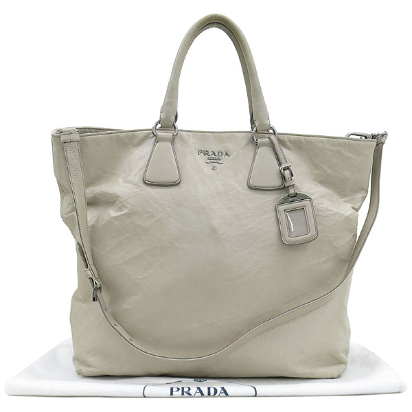 Prada()  ΰ  ̶Ŀ  Ʈ + Ʈ []