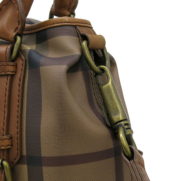 Burberry(������) 3742796 �� ��� üũ PVC ���� ���� Ʈ���� ��Ʈ�� + ��� ��Ʈ�� [��������] �̹���4 - ���̺��� �߰���ǰ