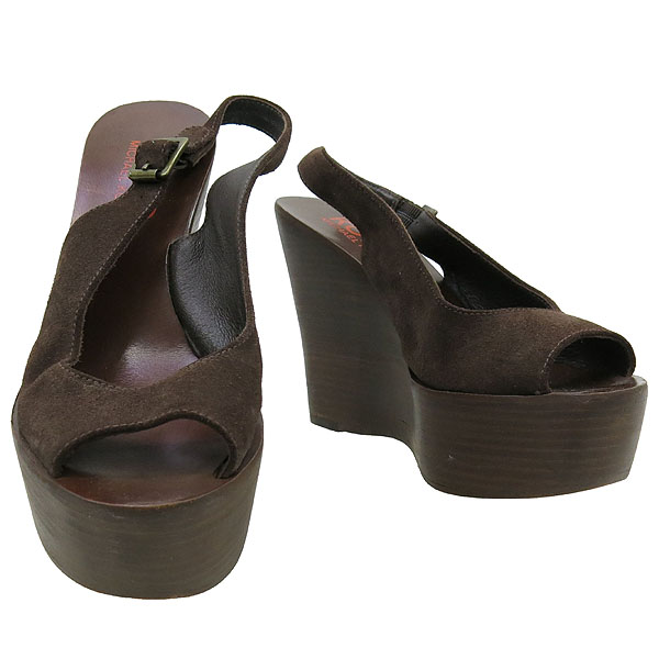 ����Ŭ�ھ  ����