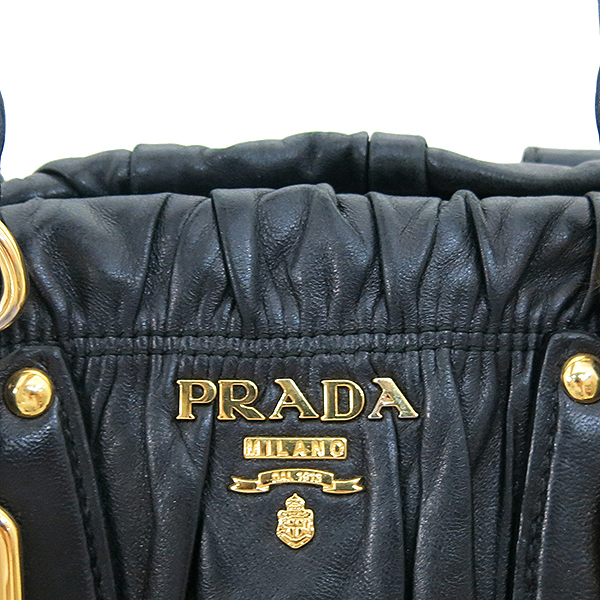 Prada(�����) BN1336 NAPPA GAUFRE NERO ����Ų ���� ���� ������ ����ΰ� ��Ʈ�� + ��� ��Ʈ�� 2WAY [�λ꼾�Һ���] �̹���4 - ���̺��� �߰���ǰ