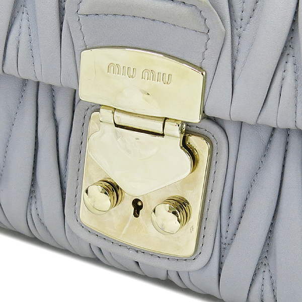 MiuMiu(�̿�̿�) 5BD009 17���� MATELASSE(���׶��) GRANITO�÷� ü�� ����� �̹���4 - ���̺��� �߰���ǰ