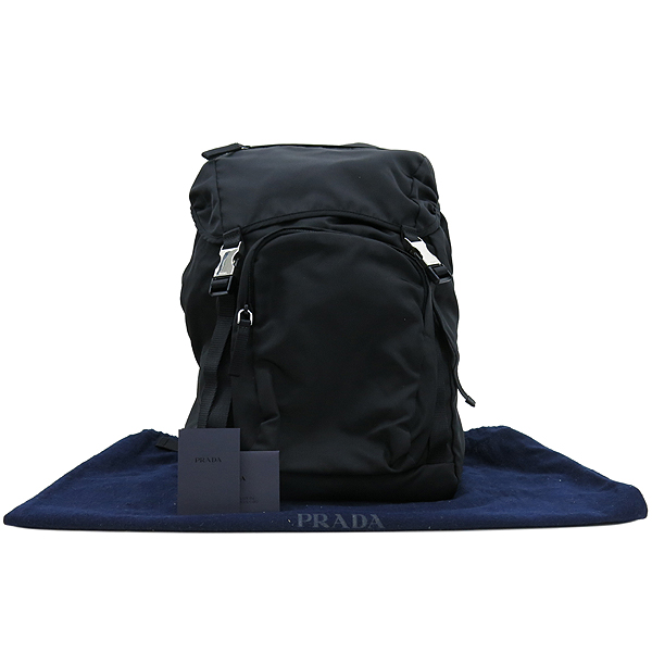 �����  ����