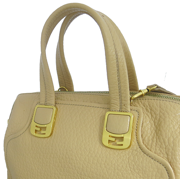 Fendi(���) 8BL114 ������ ���� ī�᷹�� M ������ 2WAY [���빮��] �̹���4 - ���̺��� �߰���ǰ