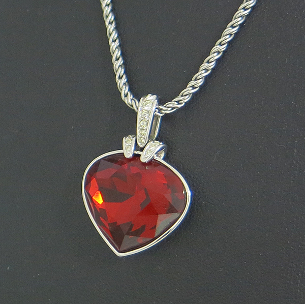 Swarovski(���ͷκ꽺Ű) ���� ũ����Ż ��� ����� [���빮��] �̹���2 - ���̺��� �߰���ǰ