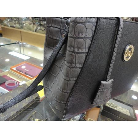 Metrocity(��Ʈ�ν�Ƽ) �Ż� ���� M �ΰ� ��� ���ǾƳ� ���� ���� +�����Ʈ�� w �̹���2 - ���̺��� �߰���ǰ